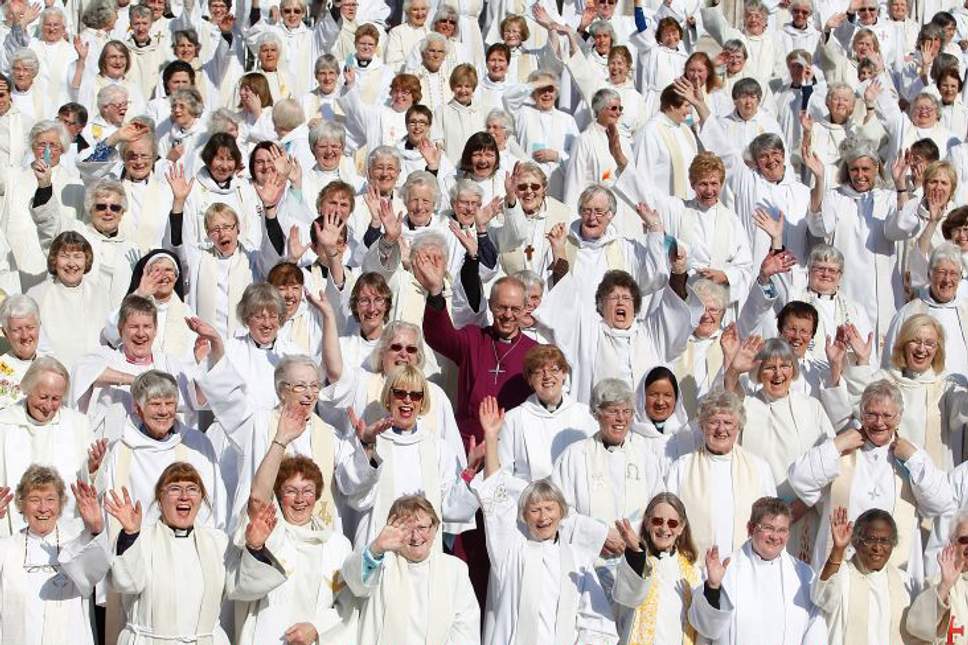 Justin-Welby-and-women-priests.jpg